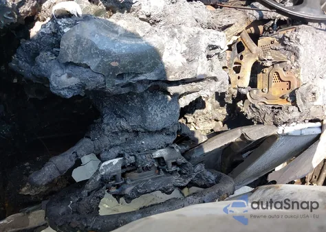 2011 Toyota Matrix S z USA, uszkodzony, nr VIN 2T1LE4EE5BC020182